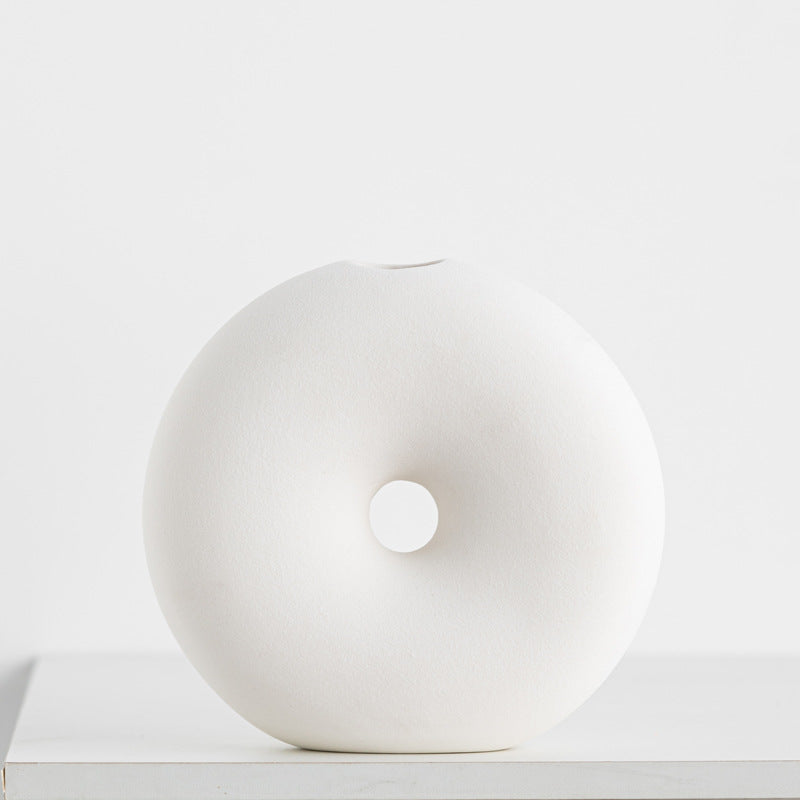 Modern Minimalist Ceramic High-End Bookshelf White Frosted Art Flower Arrangement Soft Vase Ins Decoration