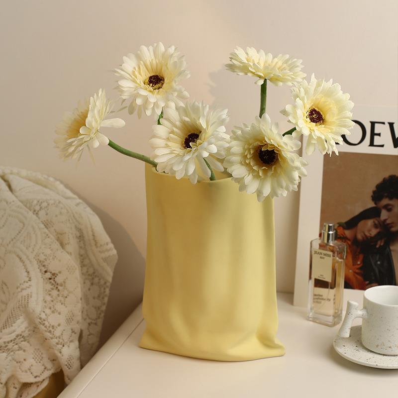 Cream Style Ceramic Vase High-End Home Living Room Flower Arrangement Entrance Desktop Decoration Paper Bag Flower Container